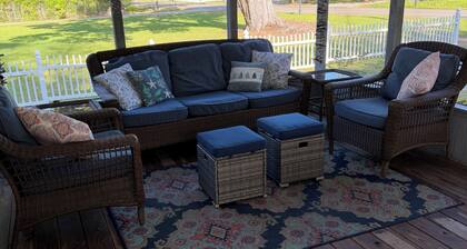 Hayden Cottage. Great location and comfortable cottage.