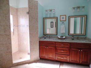 Combined shower/tub, hair dryer, towels, soap - Beach-side updated pool home with a 4 min walk to the beach. (Indialantic)