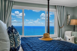 2 bedrooms, iron/ironing board, free WiFi, bed sheets - It's Special - This Award Winning Designer Masterpiece, includes a/c! (Princeville)