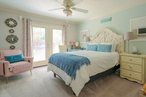 2 habitaciones, escritorio, tabla de planchar con plancha y wifi gratis 