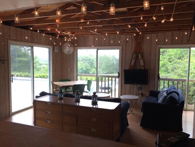 Heated Pool & Hot Tub, Golf Cart, 1 Block to Beach or Golf, 5mins to New Buffalo