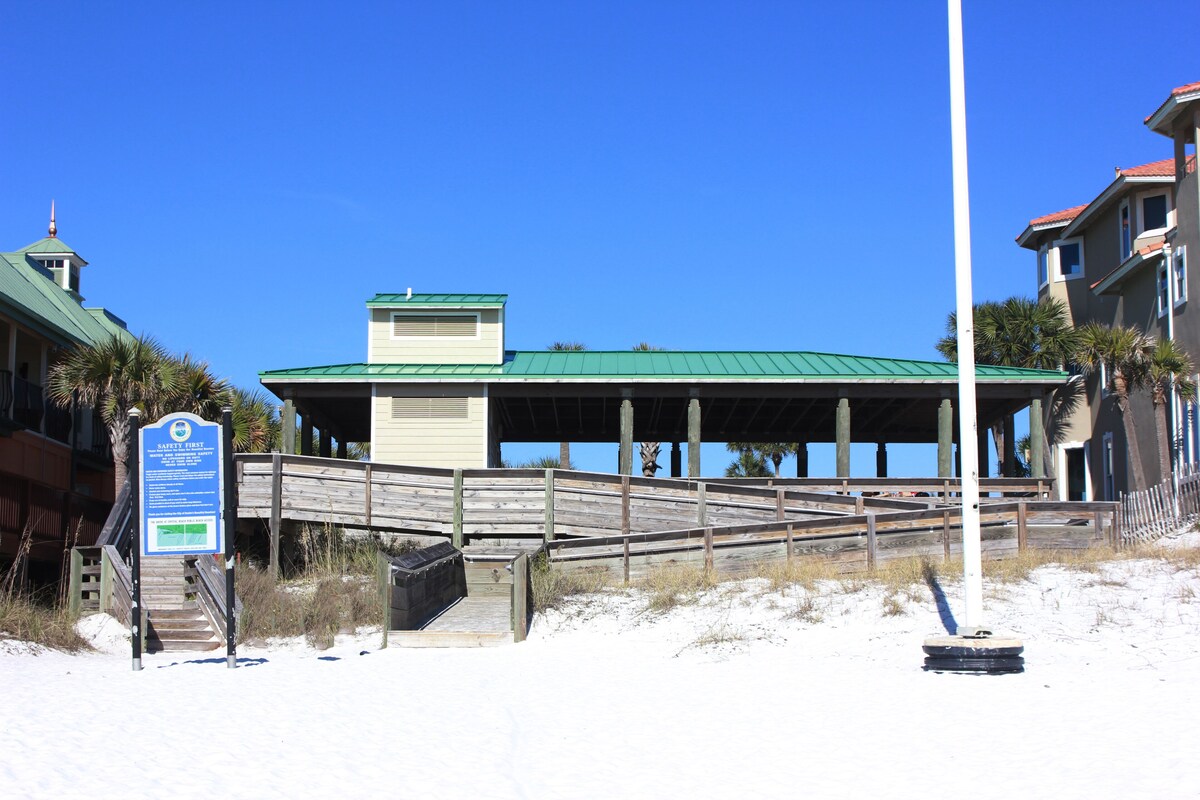 Photo 20 of ⭐️Crystal Beach House! 6 Min Walk To Beach; Best Location! Pool, Pet Friendly! ⭐️