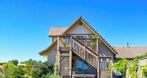 San Diego Country Getaway w / Mountain Views, huhtikuun ja toukokuun kevät erityinen