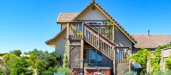 San Diego Country Barndominium, Mountain Views, Spa, Deck, & More.