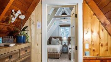 3 chambres, fer et planche à repasser, Wi-Fi, draps fournis