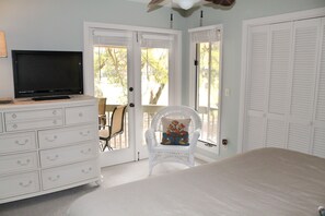 2 عدّة غرف نوم وخزنة داخل الغرفة ومكواة/لوح كي وواي فاي مجانًا