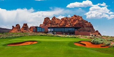 Elegant and spacious home perfectly located to National Parks and more 