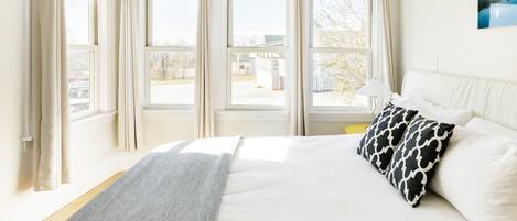 2 chambres, fer et planche à repasser, Wi-Fi gratuit, draps fournis