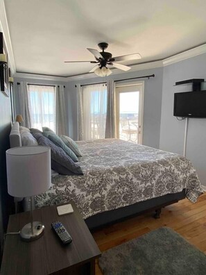 2 habitaciones, escritorio, tabla de planchar con plancha y wifi gratis