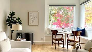 Smart-TV, Kamin, Videospielkonsole, TischfuĂball