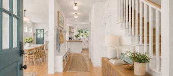 4 Story Home on Walkable Queen Anne-Sleeps 23, Game Room, MIL Apt - 5 Mins 2 DT!