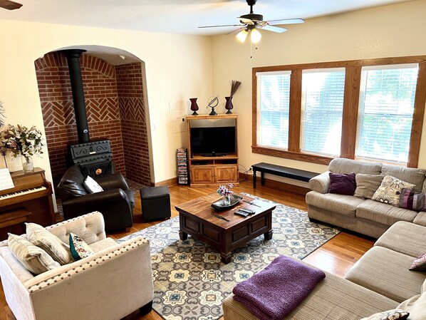 Smart TV, fireplace, video games, DVD player