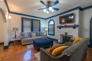 Smart TV, fireplace, DVD player, books