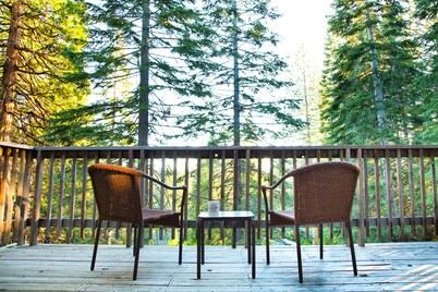 Lake Almanor Vacation Home Reserve Your Christmas Holiday at a Mountain Cabin.