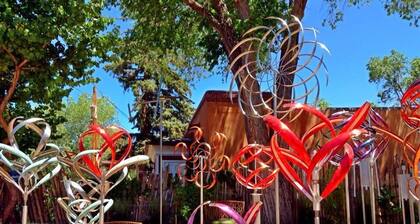 Perfect for Travel Nurses, Professionals or Relocation to Santa Fe!