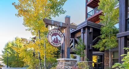 Top Floor Ski-In / Ski-Out Studio Condo at the base of Winter Park Resort