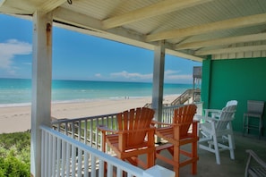 Property grounds - 🌞Oceanfront Rooftop getaway 🏖️Steps to sand 🐶Dog Friendly⚡️EV charger (North Topsail Beach)