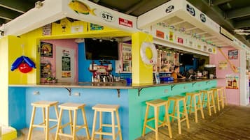 Bar (en la propiedad)