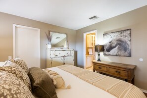 1 makuuhuone, silitysrauta/-lauta, ilmainen Wi-Fi, vuodevaatteet