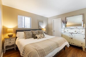 1 habitación, tabla de planchar con plancha, wifi gratis y ropa de cama 