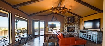 Comanche cabin on the west rim