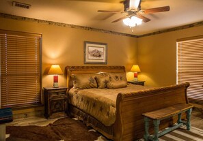 4 bedrooms, iron/ironing board, travel cot, free WiFi