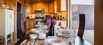 Comanche cabin on the west rim