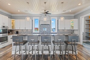 Fridge, microwave, oven, stovetop - Luxury Gulf-Facing Estate, Pool, Spa, Rooftop Deck, Game Room sleeps 21 (Pensacola Beach)