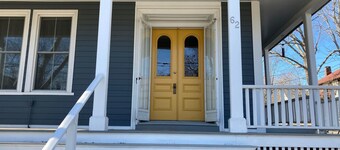 Historiske 1850 's rummelige hjem-2 blokke fra Belfast Village og bugten