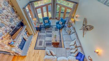 Tv, eldstad, Netflix och Hulu