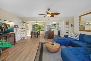 Smart TV, stereo - ~ The Garden Jewel of Kauai ~ (Princeville)