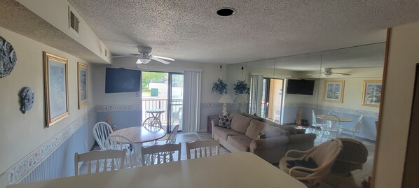 Interior - Clean, comfortable, first floor condo! (Ocean City)