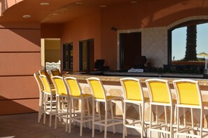 بار (في المنشاة)