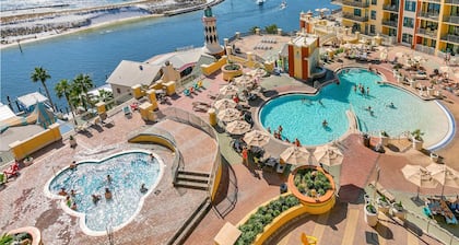 Emerald Grande 603 😎😎 Over the Pool ⛱️⛱️ Beach Serv Included ⛵️⛵️ EV Chargers 🐠⚓️🦀