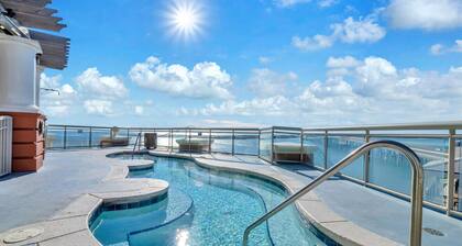 Emerald Grande 603 😎😎 Over the Pool ⛱️⛱️ Beach Serv Included ⛵️⛵️ EV Chargers 🐠⚓️🦀