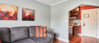 Luxurious 1-Bedroom in Downtown Newberg - Suite #3