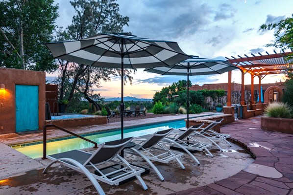 Piscine extérieure, piscine chauffée