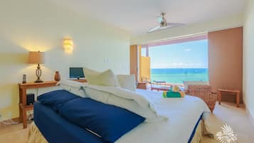 2 bedrooms, in-room safe, iron/ironing board, free WiFi