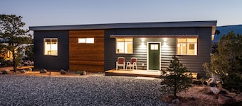 Cozy, New Home with Breathtaking Views / Over 375- 5 star reviews on multi sites