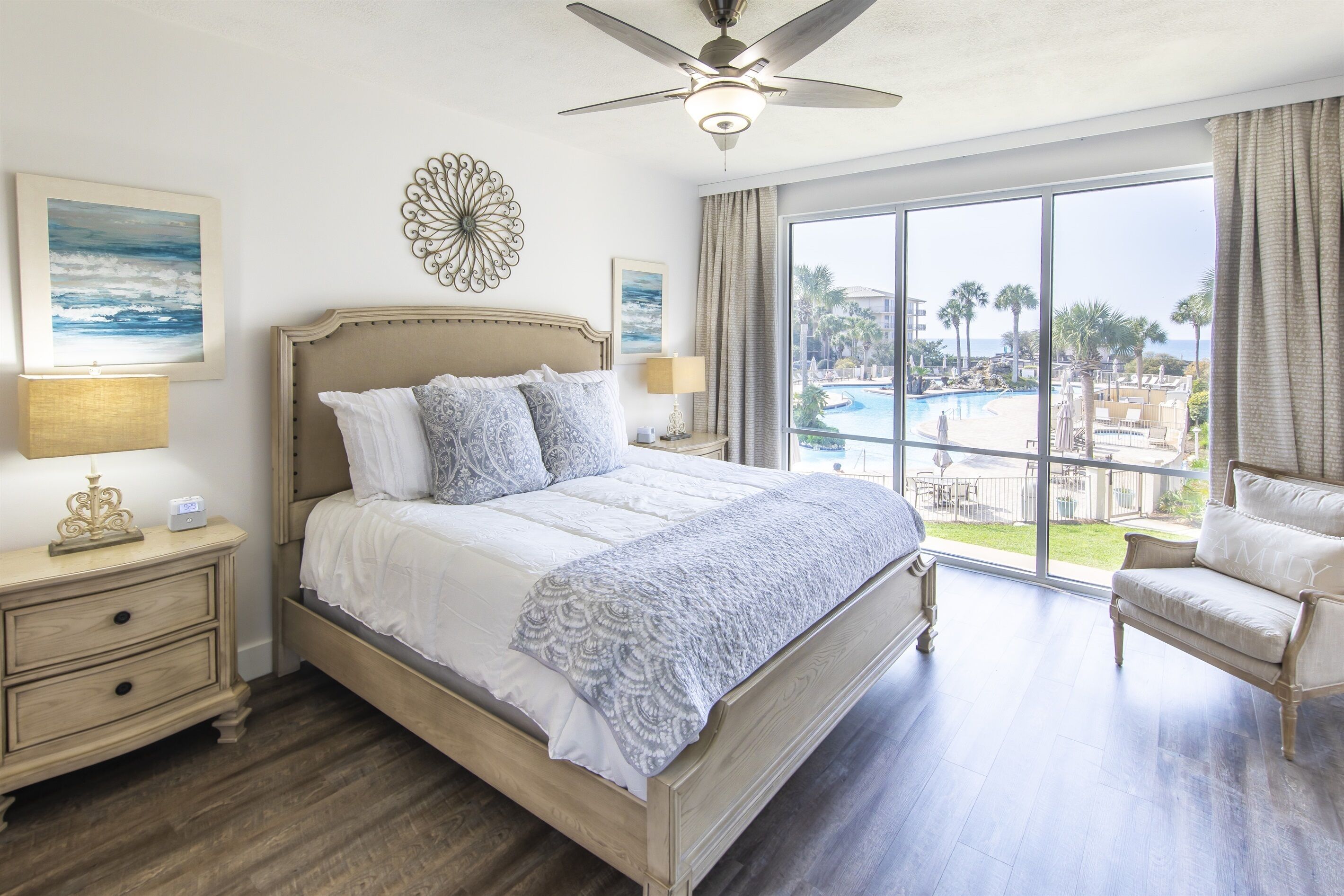 Coastal Chic Retreat: Your Home Away from Home on 30A