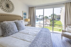 3 bedrooms, iron/ironing board, travel cot, free WiFi - Beachfront Bliss in Rosemary Beach – Gulf Views, Private Beach, Walk Everywhere (Inlet Beach)