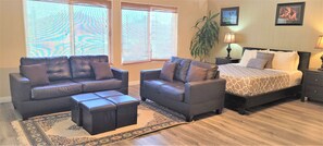 5 bedrooms, iron/ironing board, free WiFi, bed sheets