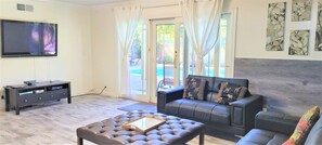 TV, fireplace, video games, DVD player - Resort w/ Hot Tub, Pool and Fire Pit (Anaheim)