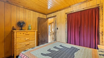 デスク、アイロン / アイロン台、WiFi、ベッドシーツ