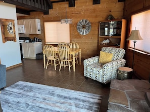 Interior - Time for hiking, fishing, boating  or just relaxing!  A great CO experience! (Pagosa Springs)