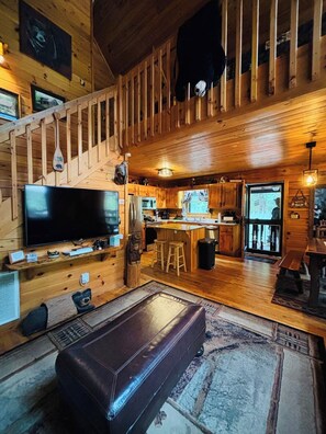 Smart TV, fireplace, DVD player