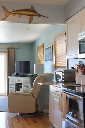 Fridge, microwave, oven, stovetop - Oceanfront property (Duck)