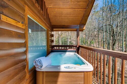 YKSITYISKAAPA -10 min 2 G''Burg HotTub Wifi -kaapeli CLEAN, 2 takkaa koira OK