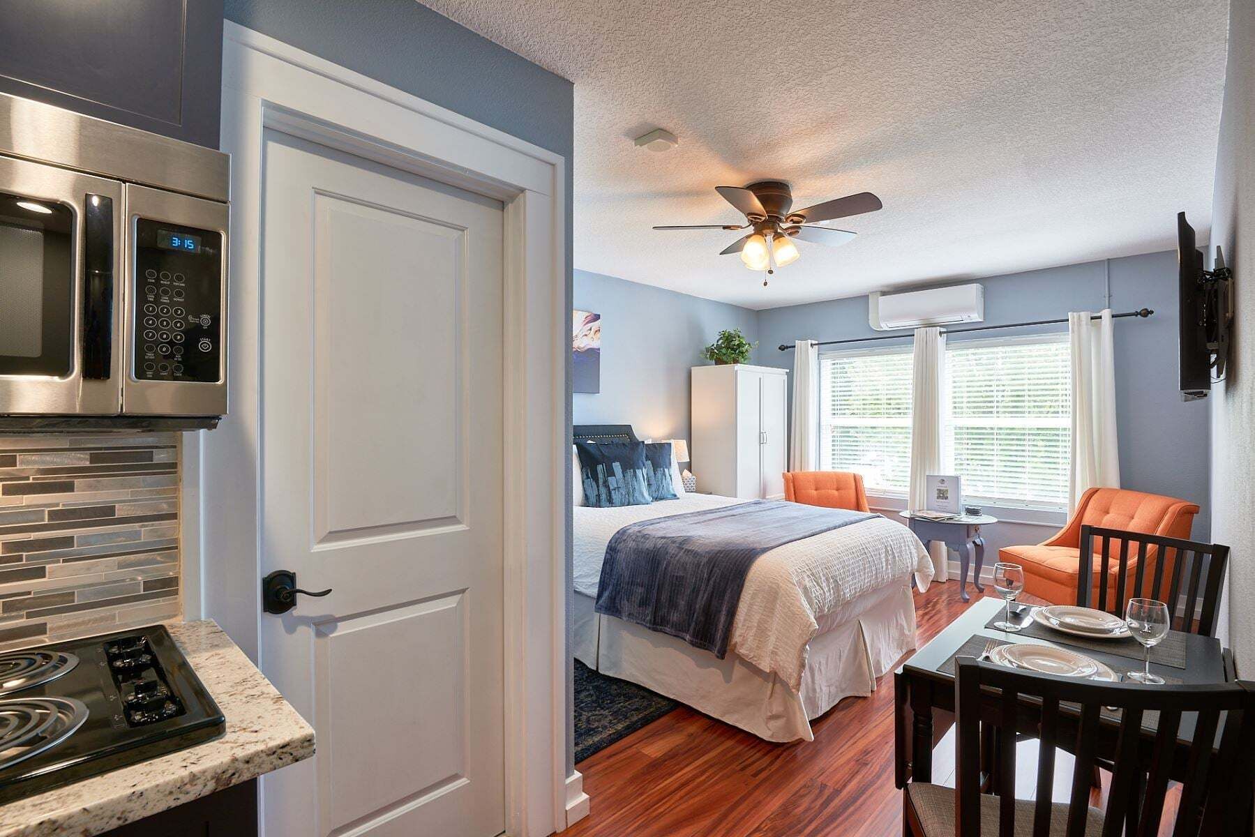 1 bedroom, iron/ironing board, travel crib, free WiFi