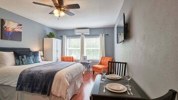 1 chambre, fer et planche Ă repasser, lit parapluie, Wi-Fi gratuit